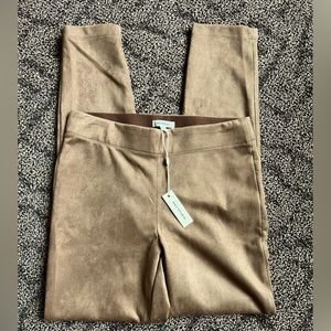 Brown Max Studio velvet/suede like pull on pants